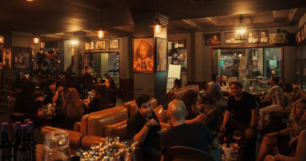 Cigar Bar Sài Gòn Cho Những Buổi Tối Thư Giãn Và Riêng Tư