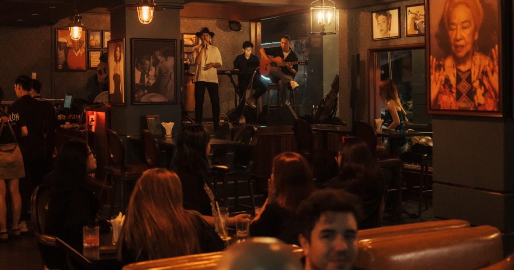 Happy Hour Sài Gòn Với Những Quán Bar Có Ưu Đãi Hấp Dẫn